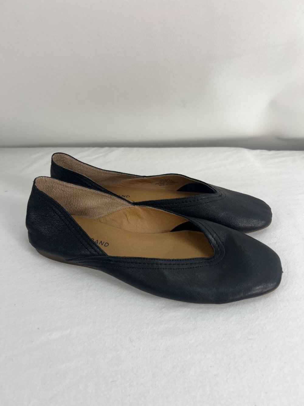 Lucky Brand Black Leather Flats LK Alba Womens Slip-On Shoes Size 8.5